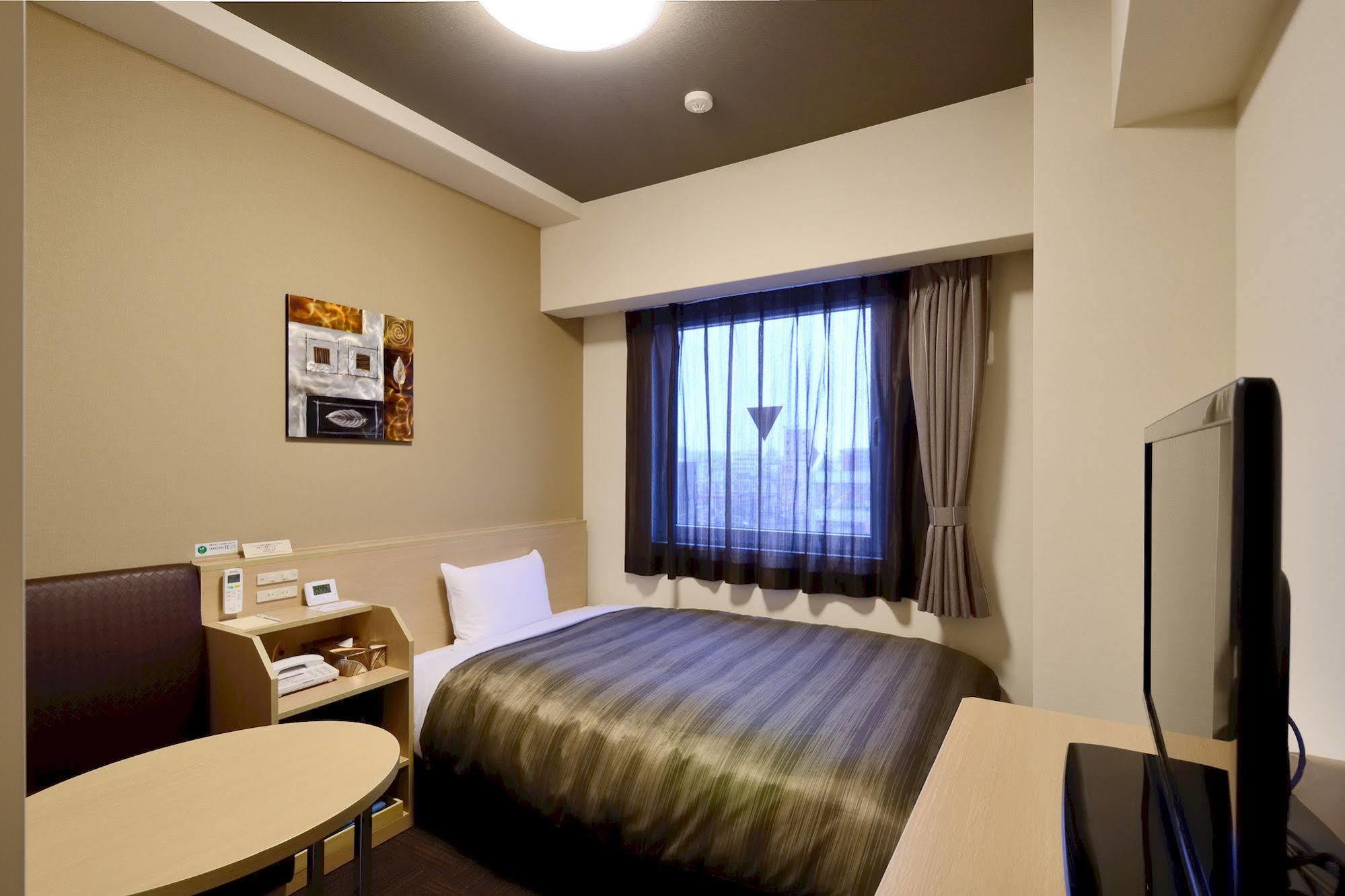Hotel Route Inn Ishinomaki Chuo Buitenkant foto